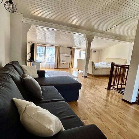 Fenix Studio Apartment Varna Center Екстериор снимка