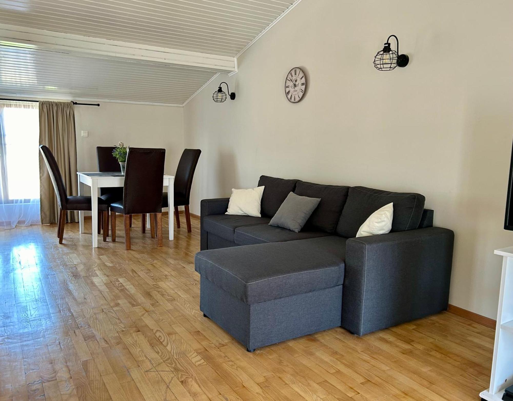 Fenix Studio Apartment Varna Center Екстериор снимка