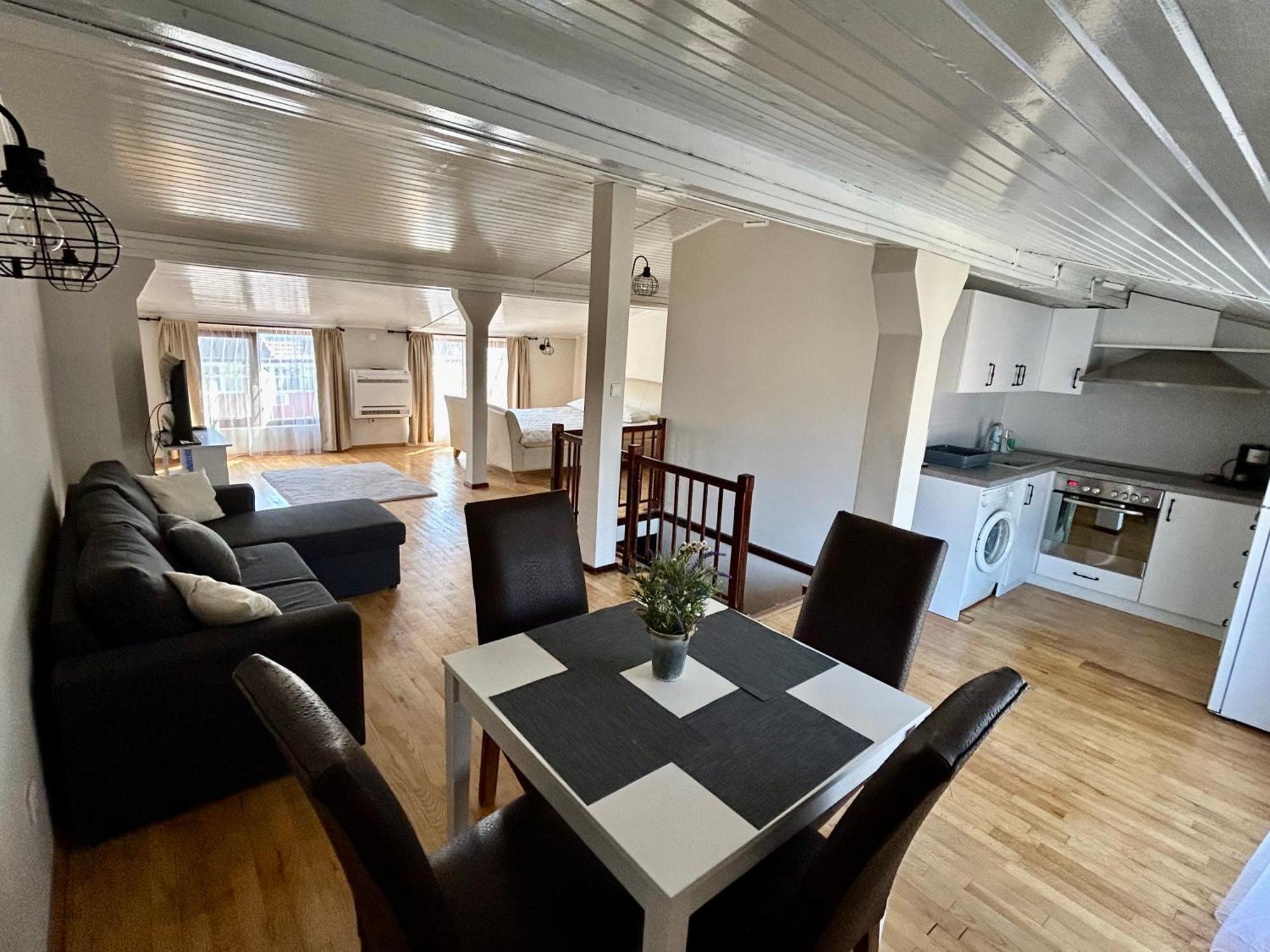 Fenix Studio Apartment Varna Center Екстериор снимка